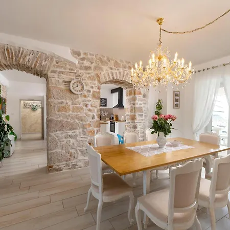 Villa Batelica Labin (Istria)