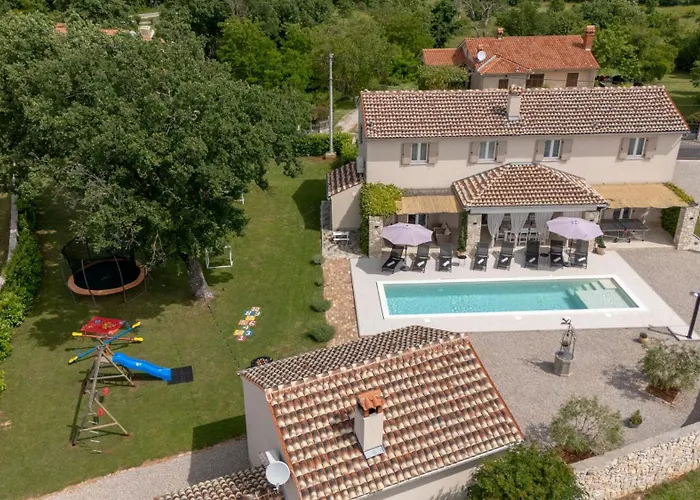 Batelica Βίλα Labin (Istria)