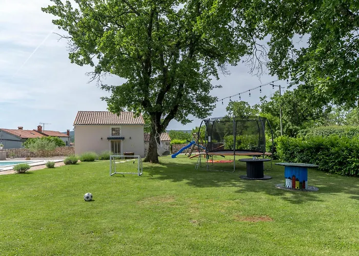 Batelica Villa Labin (Istria)